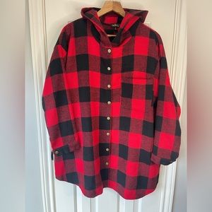 Women’s Audrey Oversized Shacket | Red/Black Buffalo Plaid | Size S